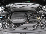 安心のBMW認定中古車は100項目の箇所を徹底的にチェック致します。機械的な箇所や電気系、コンピューターなどをご納車前に点検し、交換基準に達した部品は全て新品に修理返品した後にご納車致します。