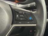 【プロパイロット】運転支援システムが搭載されております。全車速域追従式クルーズコントロールやレーンキープで長距離運転をアシスト。