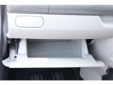 グローブBOX