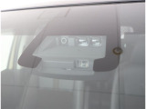 サポカーは、高齢運転者を含めたすべてのドライバーによる交通事故の発生防止・被害軽減対策の一環として、国が推奨する新しい自動車安全コンセプトです。詳しくは販売店スタッフまでおたずねください。