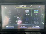 クリアな画質を楽しんでいただけるフルセグTV、Bluetooth、CD・DVDの再生、AM/FMラジオ再生など、多数の機能が満載です!