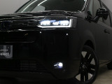 【LEDヘッドライト】悪天候や夜間走行時も良好な視界を確保し安心して運転できる高輝度LEDヘッドライトを装備!点灯速度が早く、消費電力も抑えられています!!