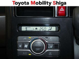 お好み温度に設定すると自動で調整してくれるオ-トエアコン装着車です。