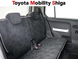 後席もゆとりあるスペ-スをしっかり確保。