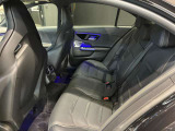 車両は屋内展示しておりますので天候に関係なくごゆっくりコンディションご確認頂けます。車両を倉庫へ保管している場合が御座いますのでご来店前に在庫確認頂けると幸いです。TEL072-784-8800
