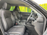 運転席シート廻りは使用感も少なく、良好な状態となっています。前オーナー様が丁寧に使っていたことがよくわかりますね。