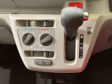 納車前にはプロのメカニックが、各部の点検を行います。ディーラーにしか出来ない品質、そしてサービスできっと満足していただけると思います!