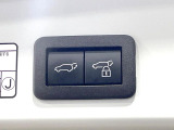 【パワーバックドア】スマートキーや運転席のボタンを押すだけでリアゲートが自動で開閉します!荷物を持っている時や、高い位置にあるバックドアを閉める際に便利な機能です♪
