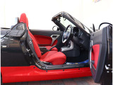 ご来店いただければ軽自動車からスポーツカー、1ボックスやセダンや輸入車などパソコンひとつで800台すべての在庫をご覧いただくことができます!