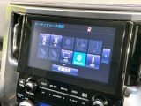 【純正9型ナビ】人気の純正ナビを装備しております。ナビの使いやすさはもちろん、オーディオ機能も充実!キャンプや旅行はもちろん、通勤や買い物など普段のドライブも楽しくなるはず♪