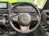 【ステアリングスイッチ】運転中、前方から目線をそらすことなく、オーディオ等の操作が可能な便利機能!安心&快適なドライブを演出してくれます♪