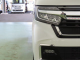 LEDヘッドライトは、点灯の瞬間から光量を発揮し、突然暗くなるトンネルなどでの安定感を高めます。