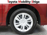 シンプルなデザインの純正ホイールキャップです。落ち着いたデザインですので車体と一体感があります。