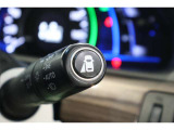 サイドカメラ搭載!車両の左側面のカメラを使用して、左の後方視界の映像を車内の画面に表示することができます。