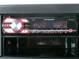 CD・プレーヤー付オーディオ(AUX IN)ジャック付き