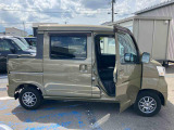 中古車をお選びいただく際に気になる走行距離や修復歴などに加えてキズ・凹みの有無・状態や消耗品の交換、今までの整備状況が &ldquo;ダイハツ認定中古車カルテ&rdquo;でわかります。