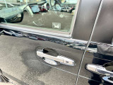 当社の査定士が直に査定し、入庫したお車なので、自信を持ってお勧め出来、また安心してお乗り頂けます!(支払総額は、車検又は法定点検に掛かる費用や、税金・登録手数料等が含まれた、店頭納車での総額です)