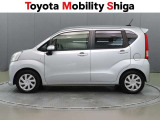狭い駐車場でも乗り降りが簡単な片側パワ-スライドドア装備!隣の車にストレスを感じず乗り降り出来ますよ!
