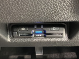 いまや快適なカーライフに欠かせないETCが付いています。