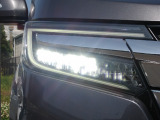 切れにくく明るいLEDヘッドライト装備!