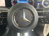 握りやすいハンドルの形状をしておりますので、お客様の運転をサポートしてくれます!