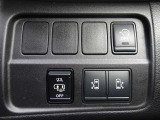 両側オートスライドドア装備!運転席やドアのスイッチ、リモコンキーでも開閉操作できるので便利ですよ!