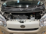 納車前に弊社で点検整備(車検整備)と消耗品部品のエンジンオイル、オイルフィルター、ワイパーゴム、バッテリーを交換いたします。その他の消耗品部品は当社ディーラー整備士の判断により交換いたします!
