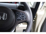 Hondaセンシングの機能のひとつ、アダプティブクルーズコントロール付!アクセルから足を離しても設定したスピードと前車との車間を保ち走行してくれます!車線維持もアシスト☆高速道路で疲労軽減ですね☆