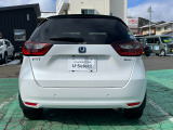 バック時目視しにくいクルマの周囲をカメラで映し出し、安全・安心駐車をサポート♪バックの苦手な方も後ろがハッキリ見えるので安心ですよ♪