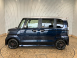 当店ではお客様に安心と満足な車選びをお届けするお店です!その為、『支払総額表示』『保証付』『第三者鑑定』『メンテナンスパック』等、様々な取り組みを行っております!