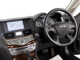 ★使いやすさや安全性を追求したステアリング周り!高級車ゆえにスイッチ類が多いのも特徴ですね!考え尽くされた配置ですぐに使いこなす事が出来ますのでご安心下さい!是非、体感してみて下さい!!