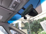 Hondaセンシング搭載!ミリ波レーダーと単眼カメラで、クルマの前方の状況を認識。ブレーキやステアリングの制御技術と協調し、安心・快適な運転や事故回避を支援する先進のシステムです!