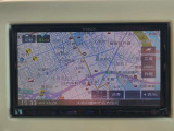 住所・電話番号・ジャンル・周辺施設などをスピード検索。もちろん自宅を登録しておくと、帰り道もクイック誘導。気になるあのスポットへ&hellip;ナビゲーションをセットして愛車と一緒にお出かけしてみませんか?