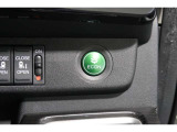 ECONボタンで低燃費モードに☆☆☆ECONスイッチを上手に使ってエコドライブ♪♪環境にもお財布にも優しい装備です☆☆☆