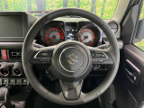【純正革巻きステアリング】上質な革を使用することで、手にしっかり馴染みとても運転しやすいハンドルです♪