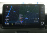 9インチプレミアムインターナビ(VXU-215VZi)&バックカメラが装備されているので、普段の使い勝手もロングドライブも快適です。