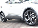 【車屋】として、長く車業界に従事した経験豊富なスタッフが在籍しております。
