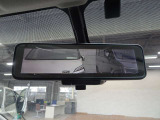 スマートルームミラー☆車体の後ろに取り付けたカメラで後方の様子を写し、その画像を提供します!