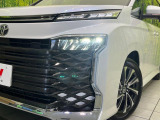 【LEDヘッドライト】悪天候や夜間走行時も良好な視界を確保し安心して運転できる高輝度LEDヘッドライトを装備!点灯速度が早く、消費電力も抑えられています。