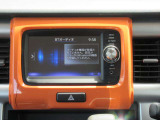 純正ナビはワンセグTV視聴のほかBluetooth接続も可能です