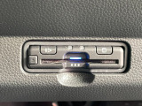 運転席左下にETCがついています。