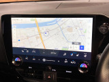 【メーカー純正ナビ】インテリアに溶け込むスタイリッシュな「専用設計」メーカーナビを装備♪視認性や操作性など基本性能にも優れ、より上質なカーライフをお楽しみいただけます。