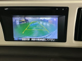 ガイドライン付きバックモニターで車庫入れも安心。知らない道でも安心して楽しくお出かけができます
