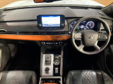 アウトランダー PHEV 2.4 P 4WD 