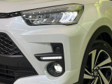 【シーケンシャルターンランプ付きLEDヘッドライト】人気の『流れるウィンカー』付きのLEDヘッドライトを装備♪高級感はもちろん、点灯時は存在感たっぷりで他車からも認識されやすく安心です。