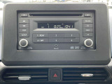 CDを入れて音楽をお楽しみ頂けます。ラジオも付いてます