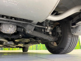 お車を安心してお乗りいただく為には、足回りの定期点検が欠かせません。サービスサポート(有償保証)では無料点検もご提供しており、安心のカーライフをお過ごしいただけるサポート体制が整っています。