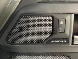 MERIDIANサウンドサウンドシステム 別次元の音楽を体感できるサウンド。システムスピーカーの適切な配置、3Dテクノロジーにより、真の「ライブ」サウンド空間を実現しています。