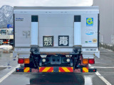 リヤはゲート蓋仕様です。