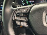 ステアリングにオーディオ操作スイッチが付いています。オーディオ画面に直接タッチしなくても操作が出来ますので、運転に集中できます。